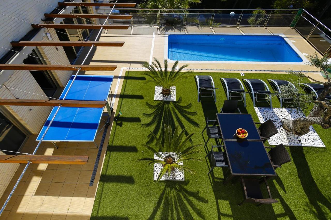 Nina Planetcostadorada Villa *